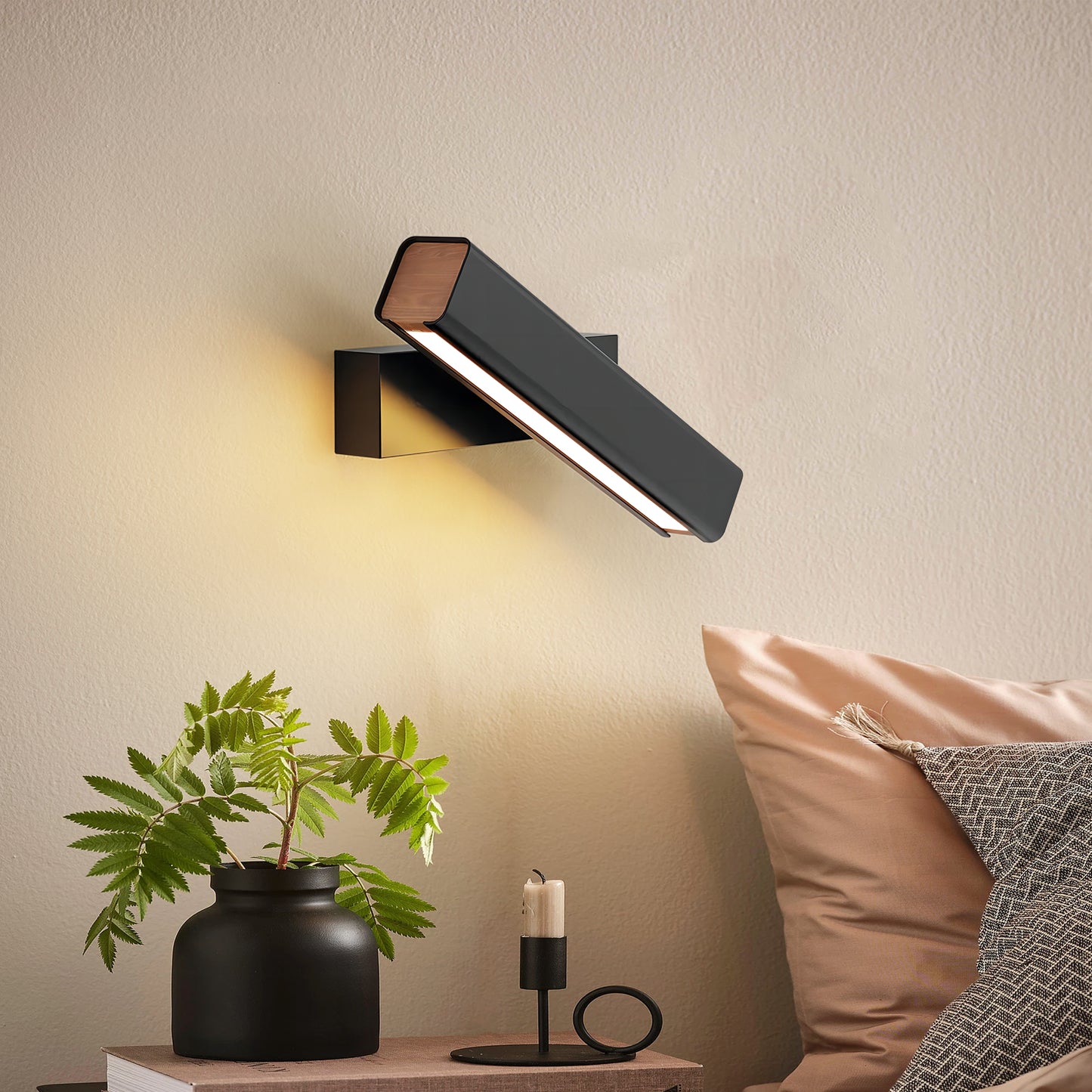 Mumu Wall Lamp