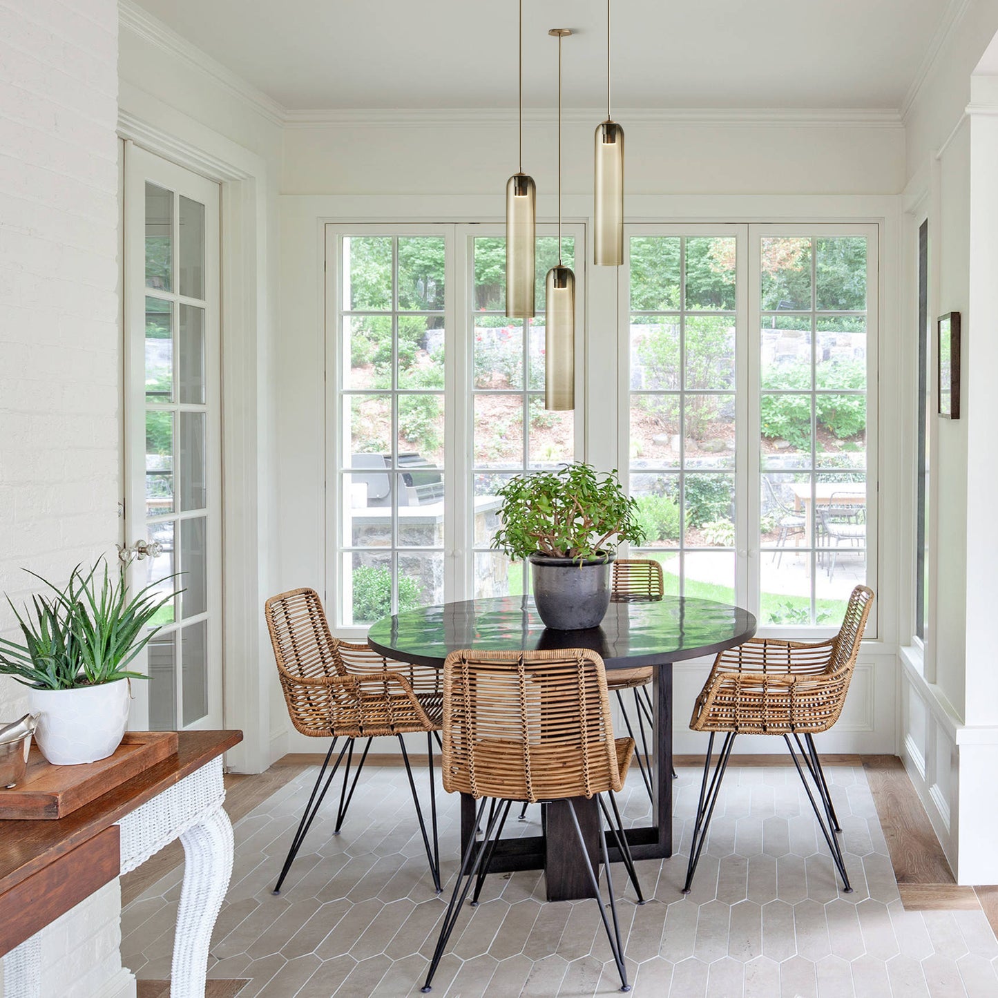 Modern Glass Pendant Lamp