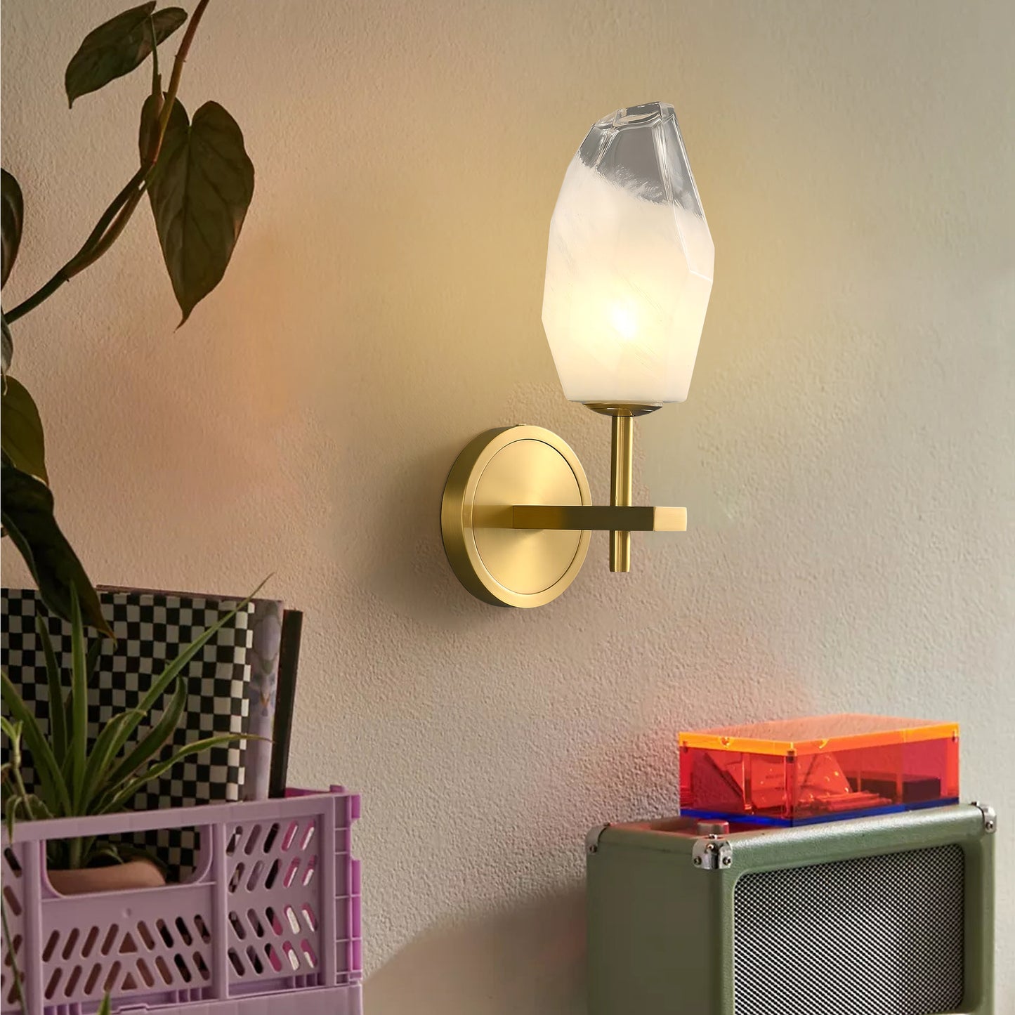 Ice Cube Wall Lamp