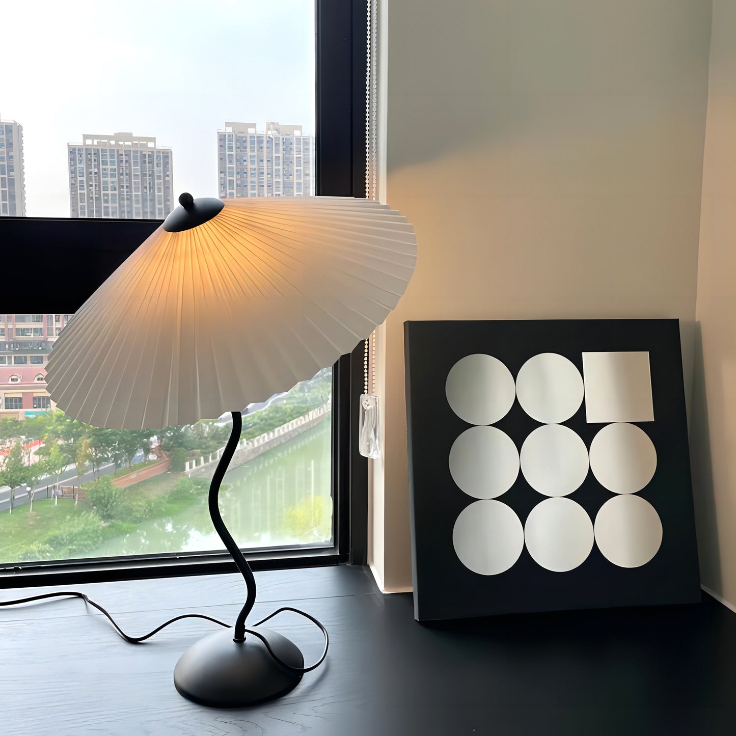 Squiggle Table Lamp