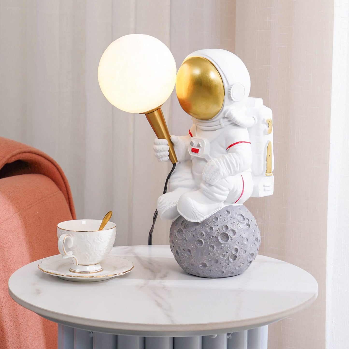 Astronaut Table Lamp