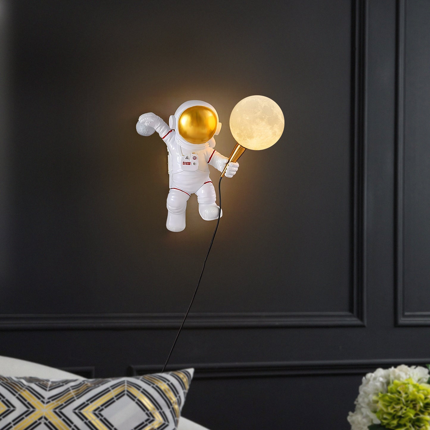 Astronaut Wall Lamp
