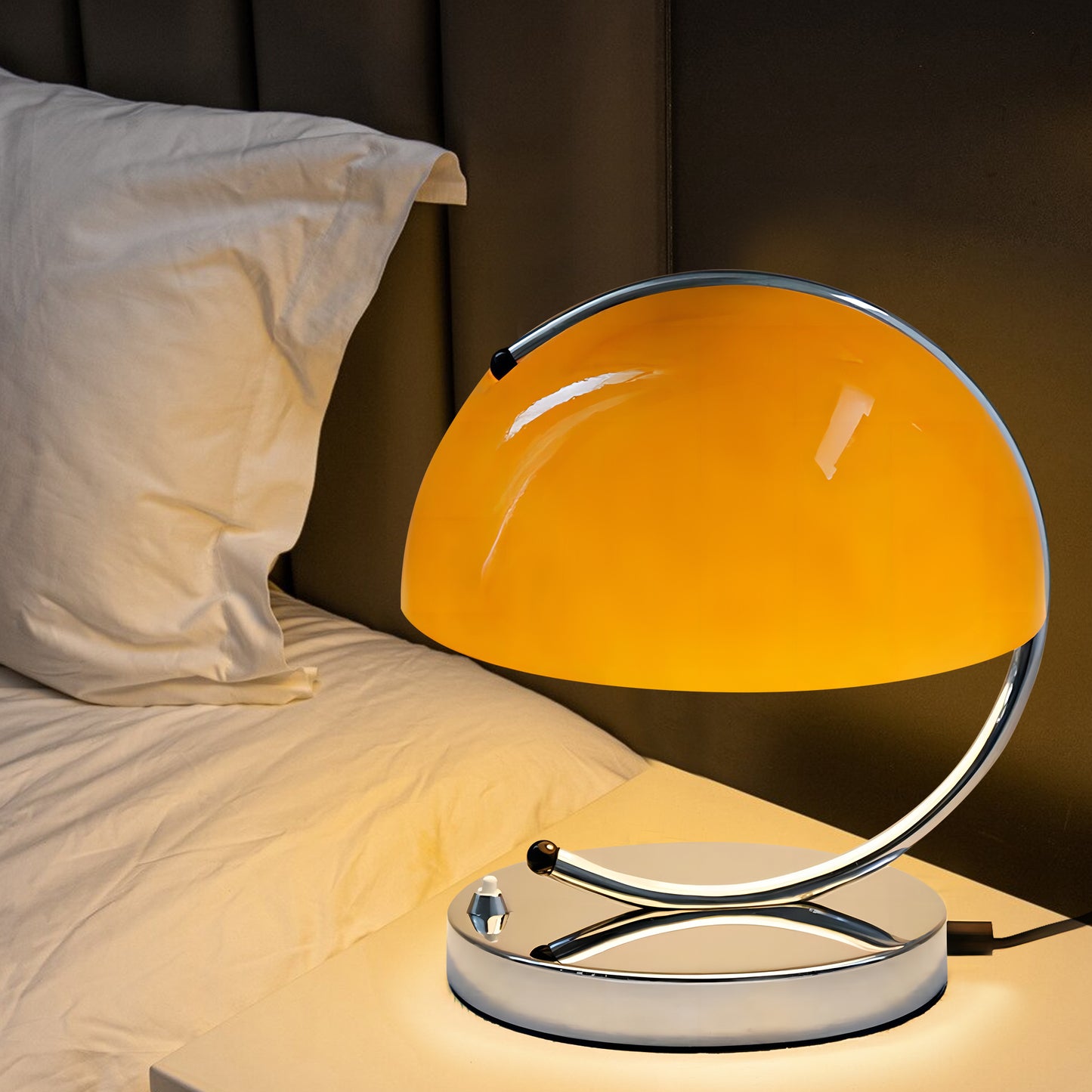 Bauhaus Pudding Table Lamp