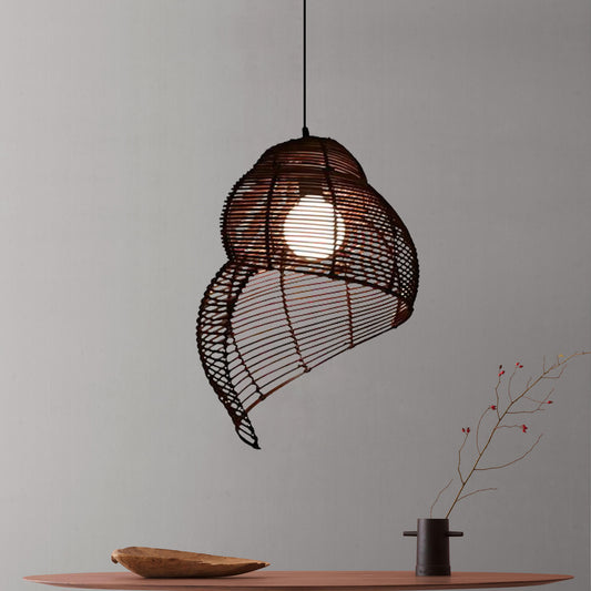 Conch-Shaped Wicker Pendant Lamp