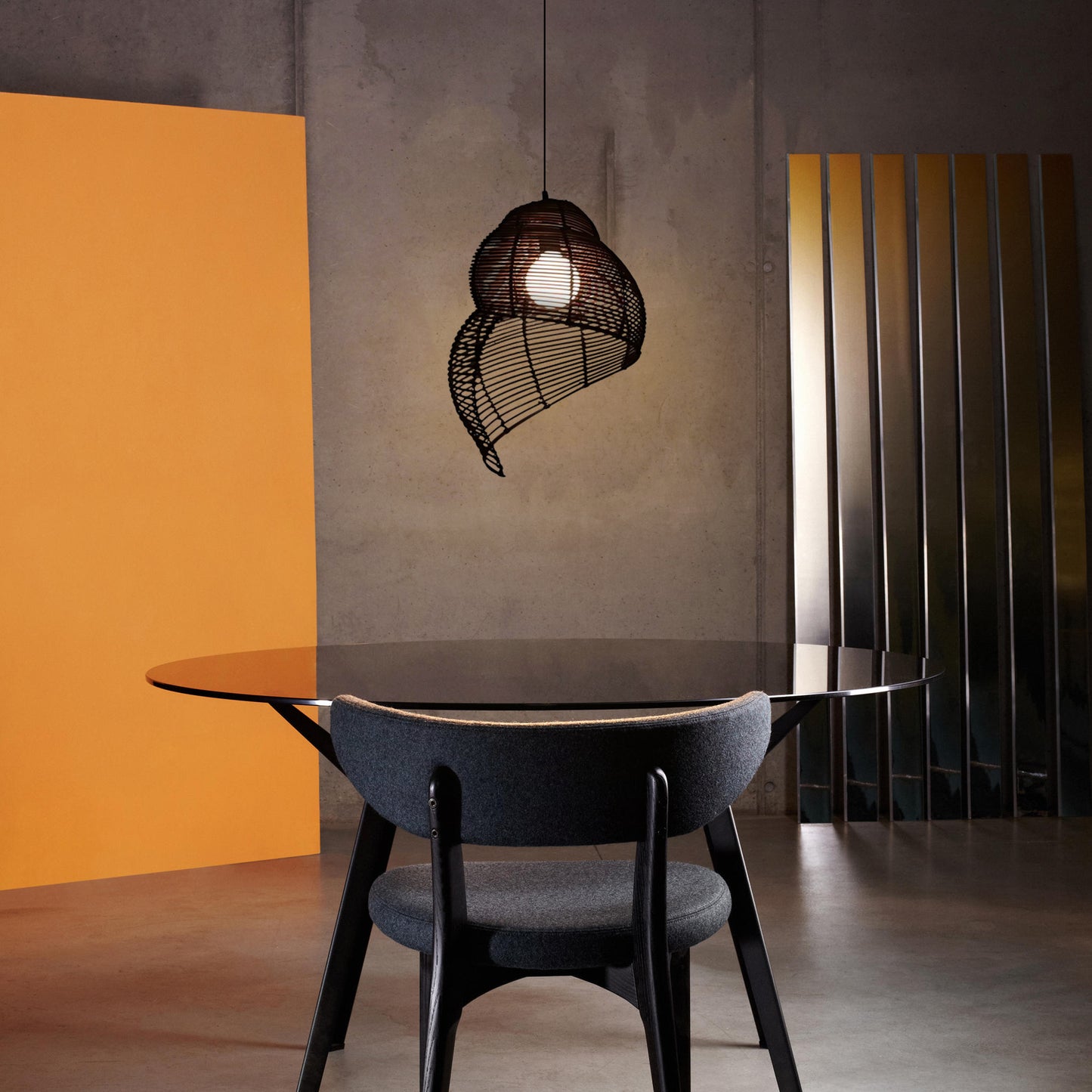 Conch-Shaped Wicker Pendant Lamp