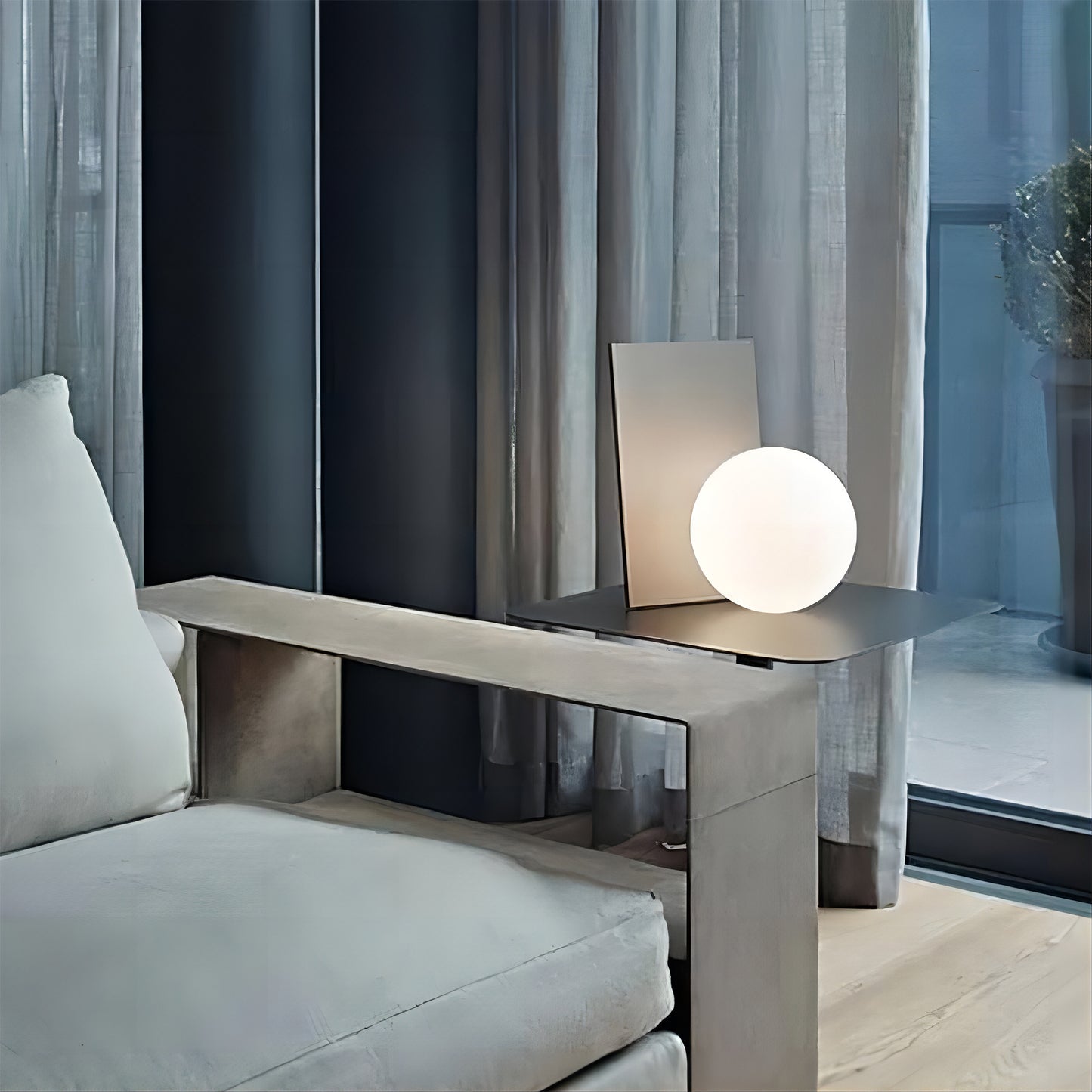 Extra T Table Lamp