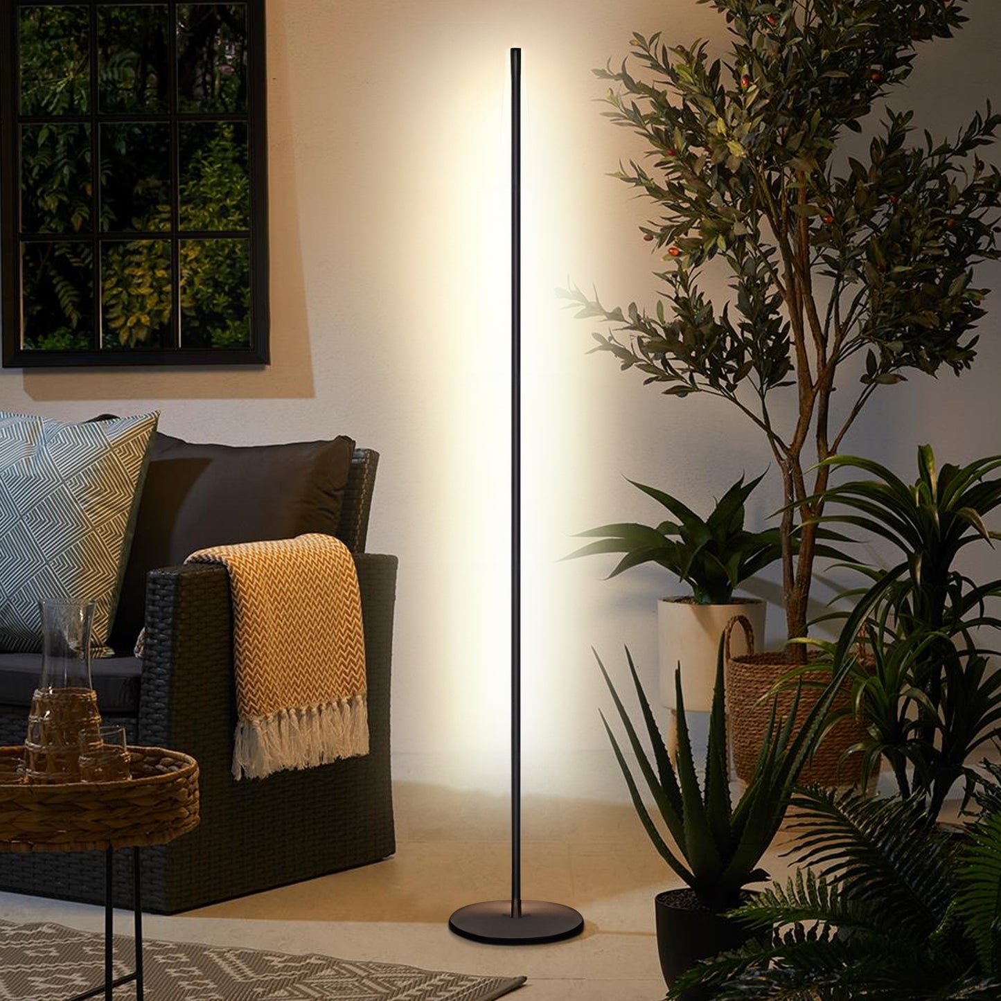 Linear LED Floor Lamp