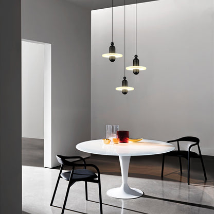 Median Pendant Light