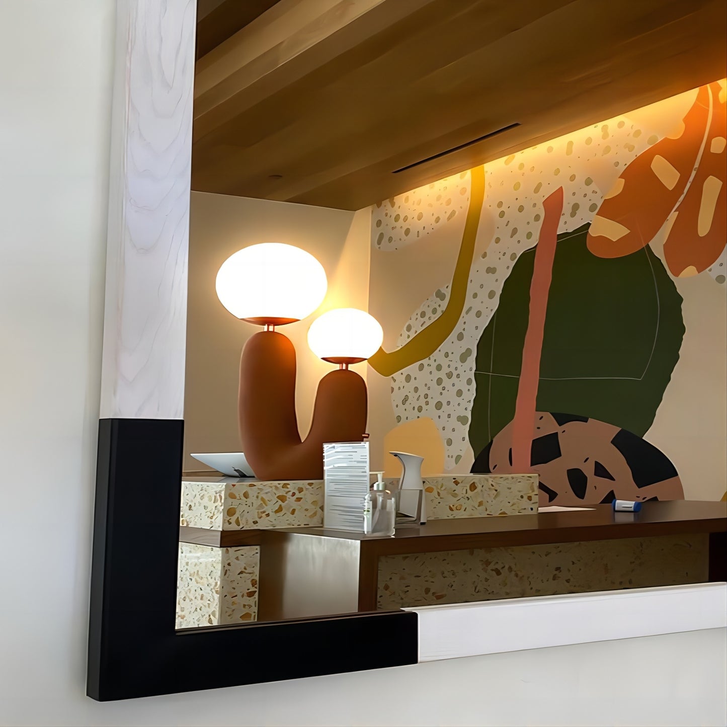 Oo Table Lamp