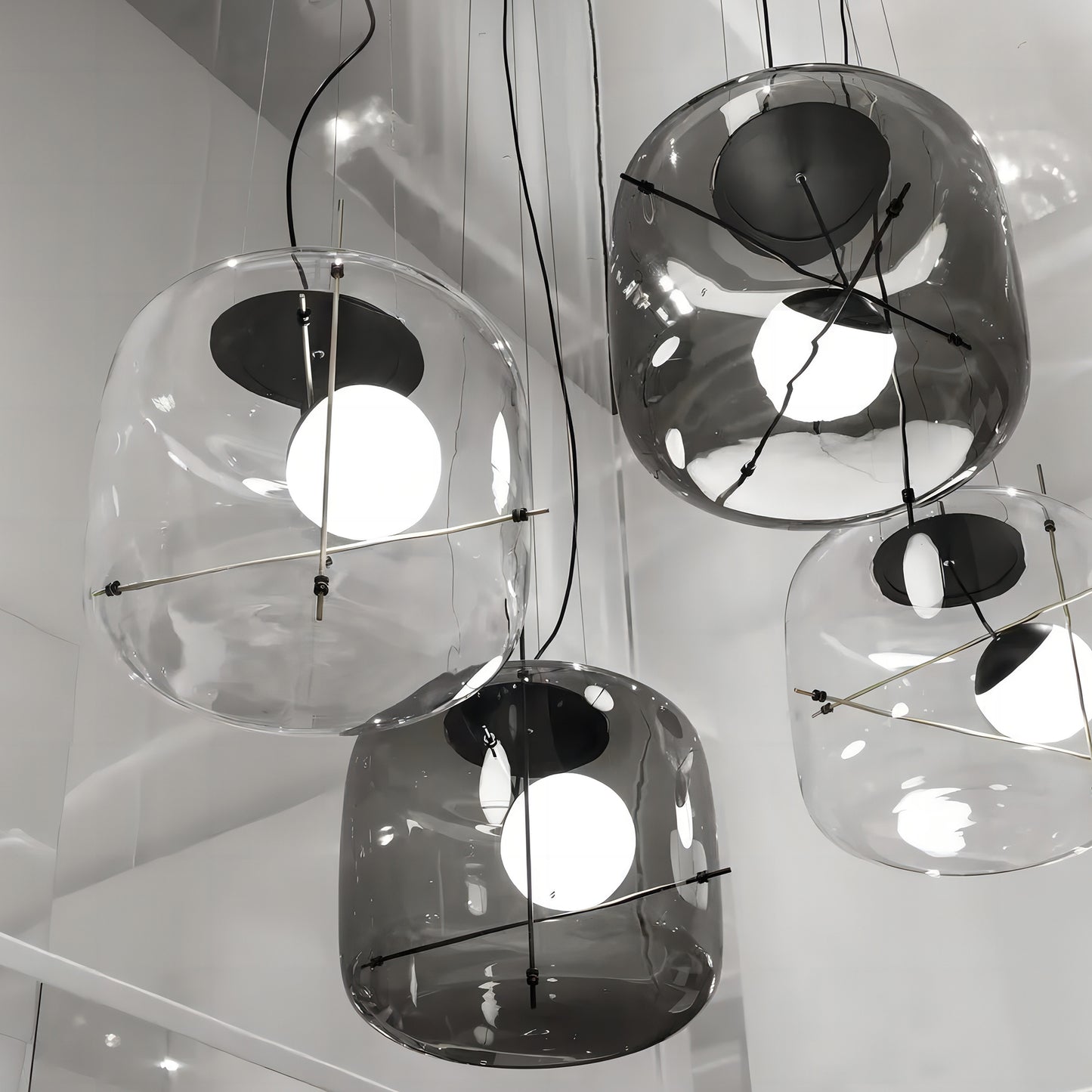 Plot Pendant Lamp