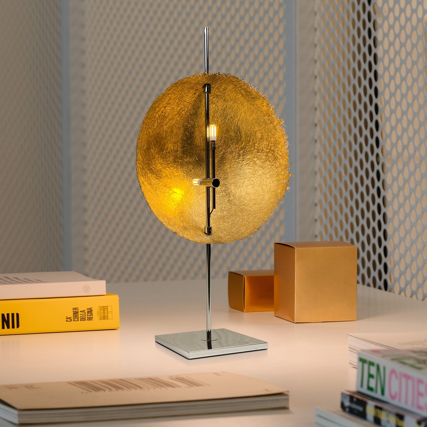 Postkrisi T40 Table Lamp