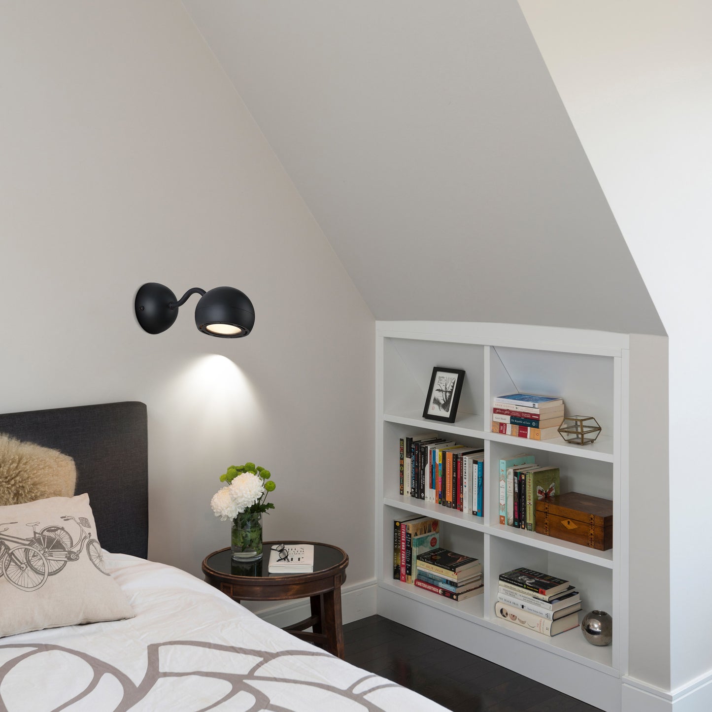 Rotating Wall Lamp
